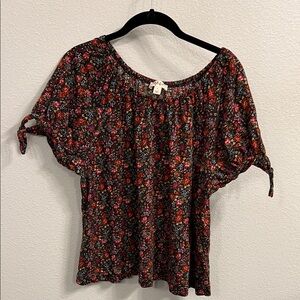 Floral Women's Top - peasant/bohemian